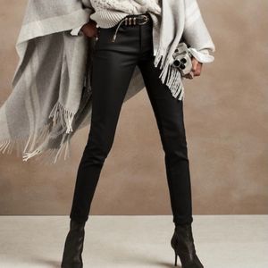 BANANA REPUBLIC Mid-Rise Skinny Coated Jean, Black, Size 30 Petite